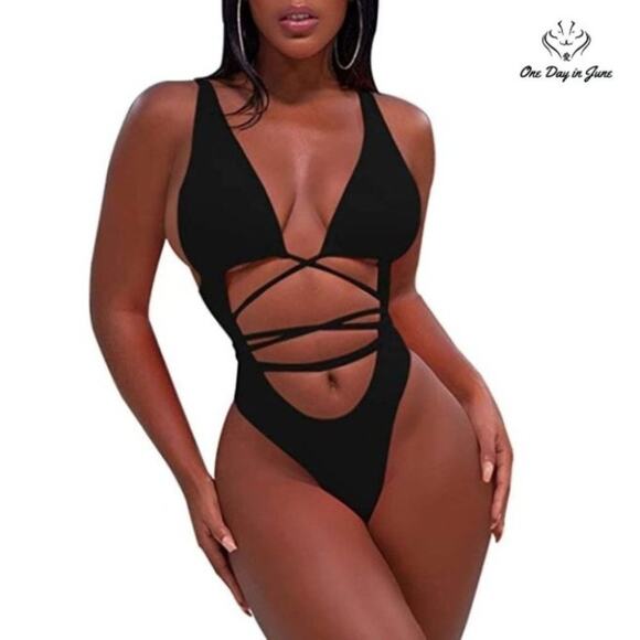 Sovoyontee Strappy One Piece Swimsuit Size XL - Picture 1 of 4